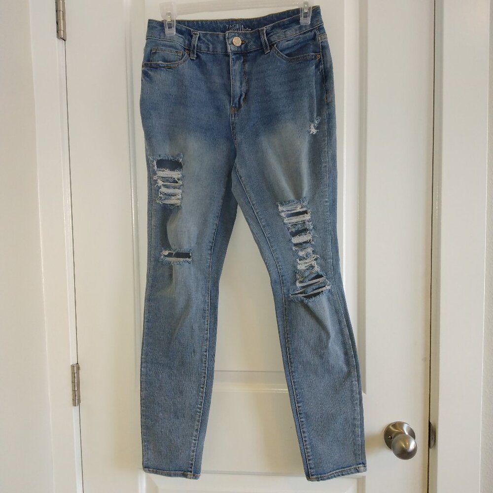 Time and Tru Distressed Women's Blue High Rise Skinny Jeans Size 6
